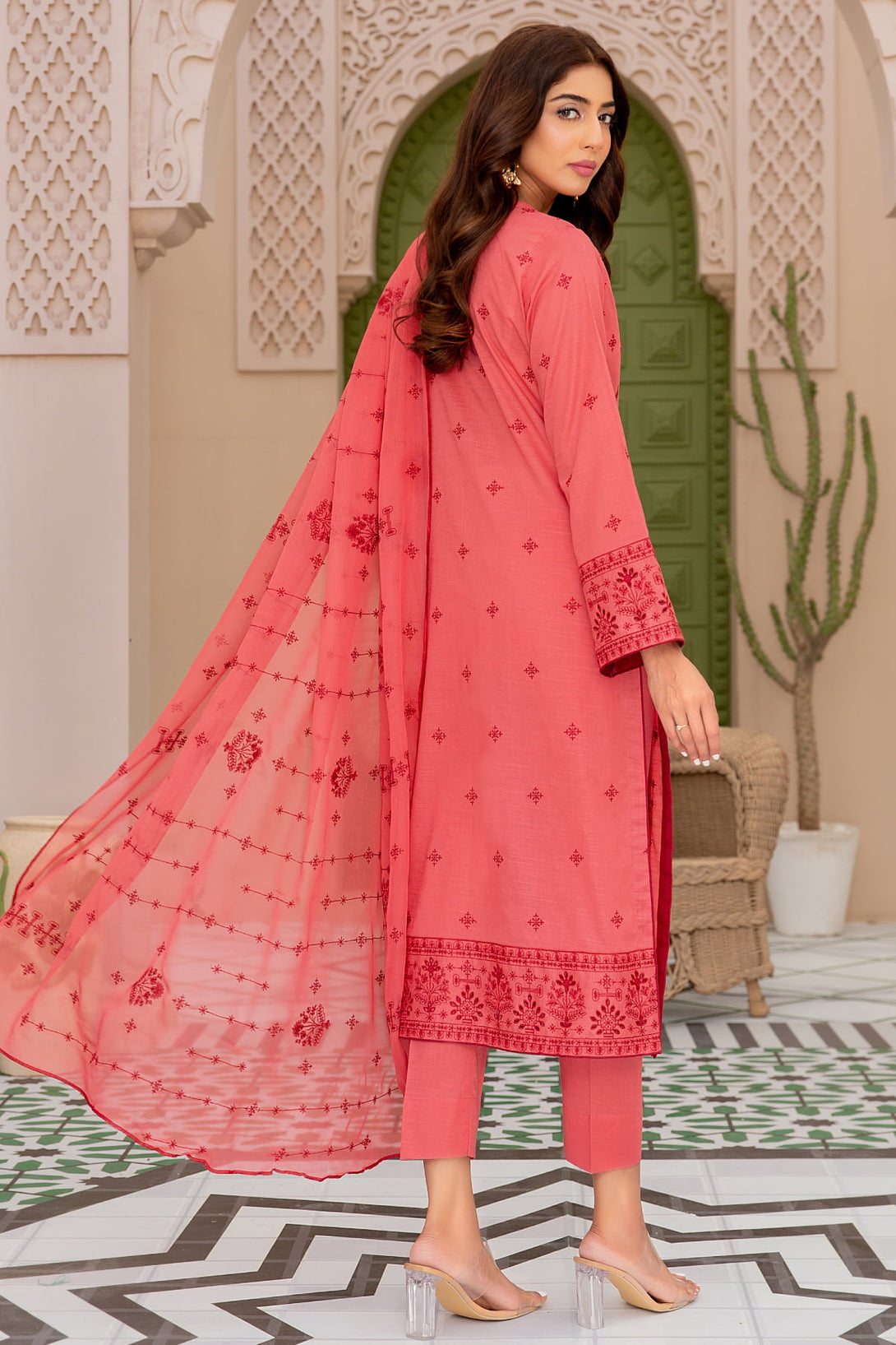 Dastak DK-44 : Embroidered Lawn 3pc - Kleren- Colors of Life